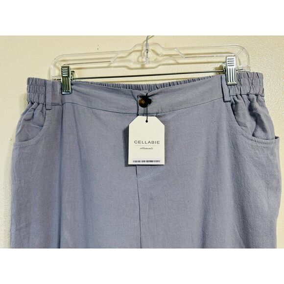 Cellabie Women's Cuffed Capri Pants Plus Size 2X Crepe Texture Slash Pockets - Picture 2 of 6